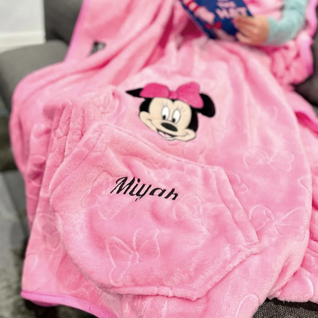 Personalized Minnie Mouse Throwbee® 50" x 60" Wearable Plush Throw